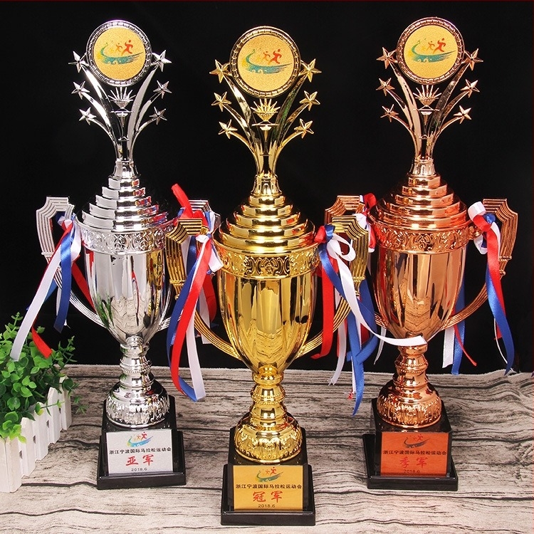 Plastična trofeja u zlatnoj, srebrenoj i bakrenoj boji, personalizirana nagrada za školu, ples, glazbu, abakus i mentalnu aritmetiku