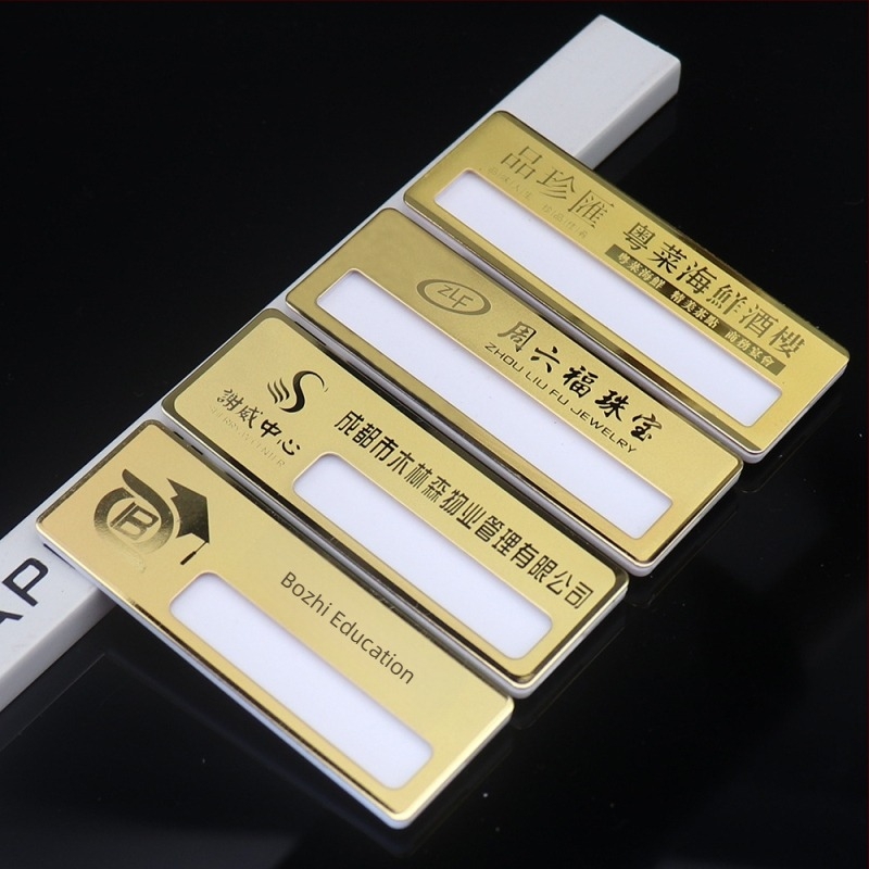 24K pozlaćeni metalni službeni identifikacijski znak sa iglom, prilagođeno