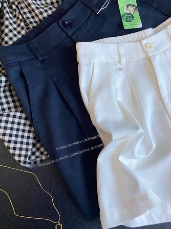 Plavo, Old Money stil, hlače od Tencela i lana, opuštene, casual, visok pas, A-linija, Bermuda, široke nogavice, šortsevi
