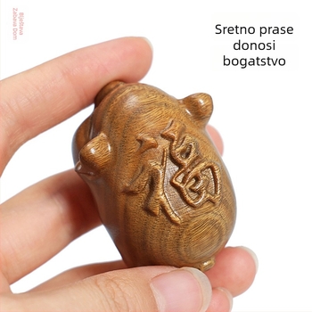 Ručno izrezbarena drvena figura praščića od prirodnog zelenog sandalovog drveta, drvena skulptura sa simbolom sreće
