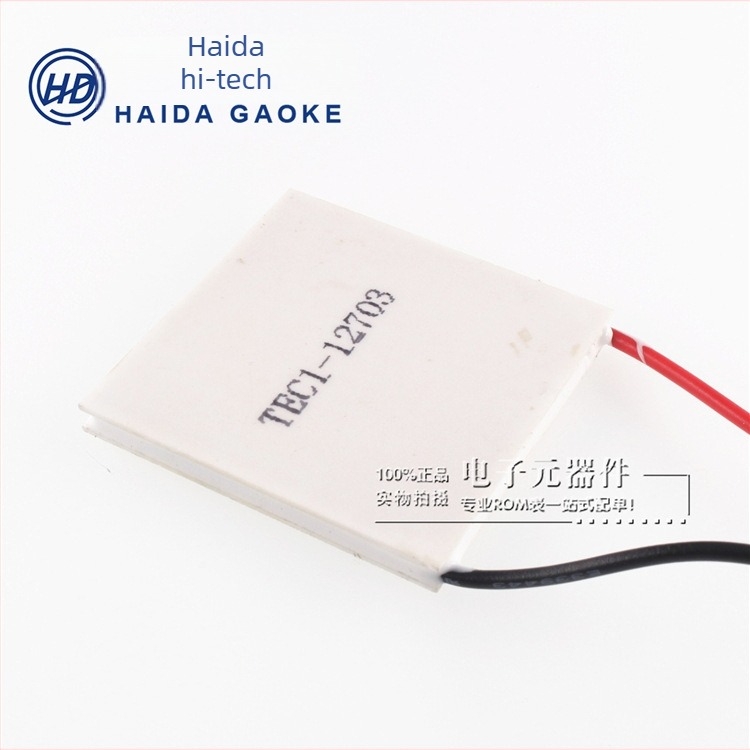 TEC1-12703 termoelektrična rashladna ploča, dimenzije 40×40 mm i 30×30 mm, niska potrošnja, hladni element za regulaciju temperature vinskog podruma.