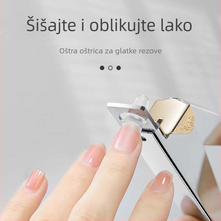 Nerđajući čelični alati za manikuru: škare za podrezivanje noktiju, U-oblikovane škarice za produžavanje umjetnih noktiju, škarice za francusku manikuru.