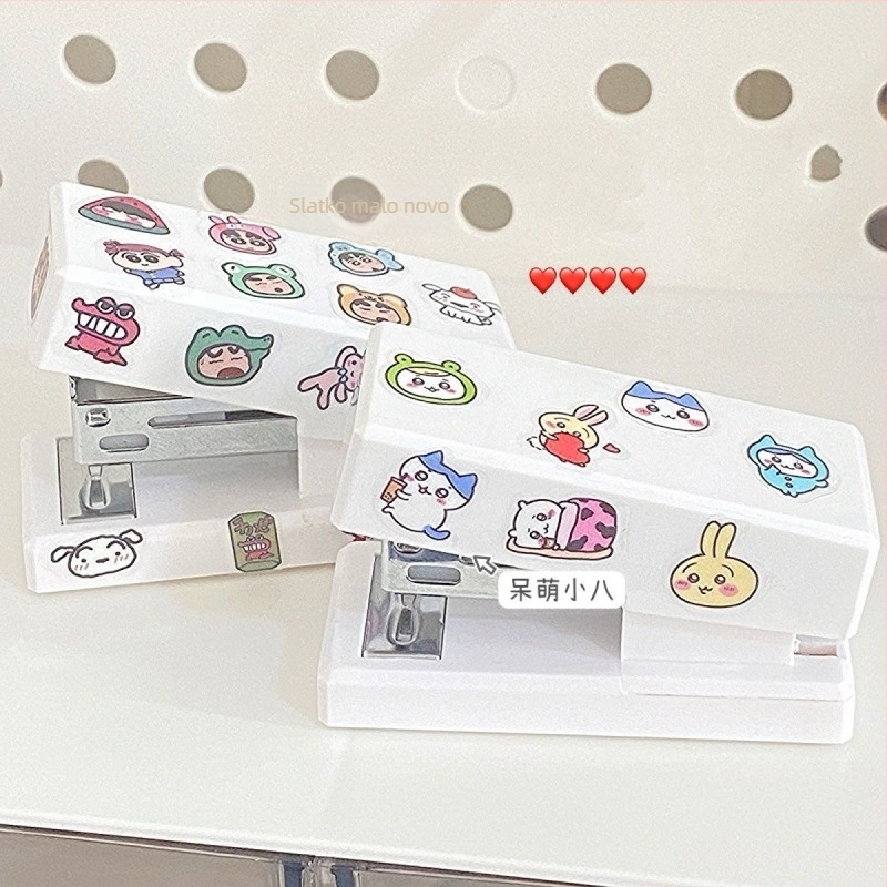 Slatka mini spajalica sa Shin-Chan i Chiikawa – DIY crtani film, kompaktno, za učenike