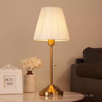 Nordski inspirirana retro noćna lampica za spavaću sobu, europski stil, moderni minimalistički stolni svjetiljka s toplim ambijentalnim svjetlom