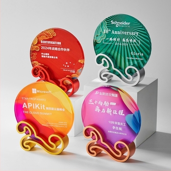 Kristalni trofej za godišnje timove zaposlenika tvrtke, zlatna, srebrna i brončana verzija, kreativno višebojno otiskivanje