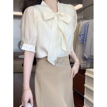 Ženski ljetni komplet s košulom i suknjom od poliestera - elegantan, chic stil i vrhunska kvaliteta