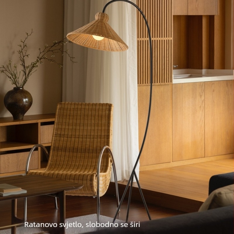 Ratan podna lampa za dnevni boravak – francuski vintage kremasti stil i retro japanski wabi-sabi stil, LED s trobojnim osvjetljenjem, metalni okvir