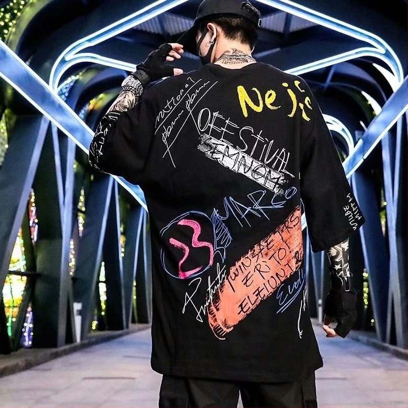 Ljetna lagana muška majica kratkih rukava s grafičnim printom, streetwear stil, opuštena kroj, okrugli izrez, geometrijski uzorak