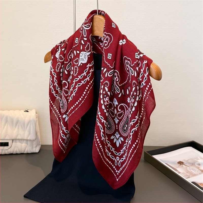 68x68 cm kvadratni šal s paisley uzorkom, boemski vintage stil, poliester tkanina s osjećajem svile i baršuna, zaštita od sunca, za žene