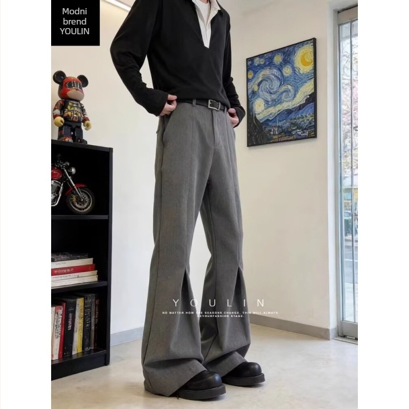 Muške hlače u američkom stilu s širokim krojem i plisiranim dizajnom te elegantnom drapom, ledeno svilen materijal, produžena dužina, ravni kroj za proljeće i ljeto