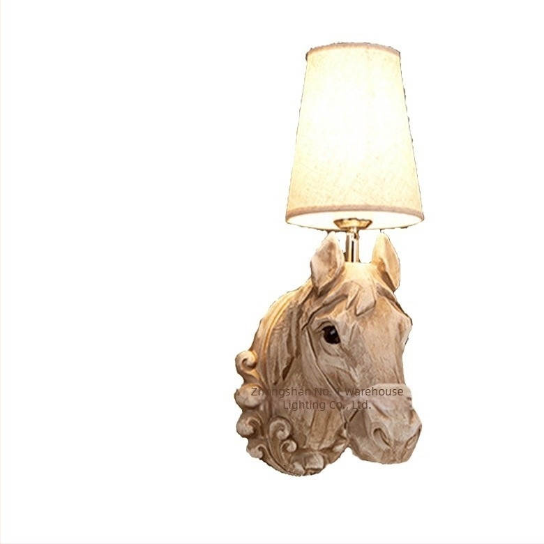 Vintage stenska lampa s glavom konja od smole, europskog stila LED zidna svjetiljka za hotel, bar i restoran dekor