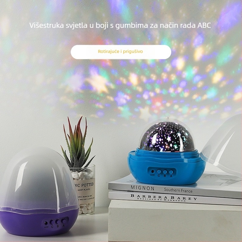 Jagodna lampa sa zvjezdanom nebom, romantična rotirajuća noćna svjetiljka s projekcijom, nježna prema očima za dječji rođendan