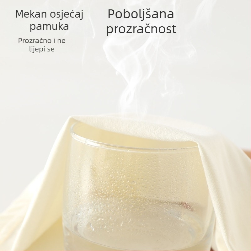 Dječja pamukna majica s blokovima boja, kratki rukavi, okrugli izrez, crtani motiv malog medvjeda, ljeto
