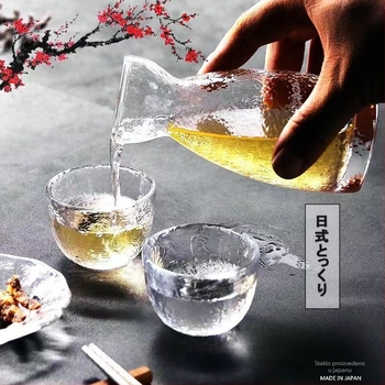 Japanski stil: čaša za sake s oblikom orlovog kljuna i kristalni grijač