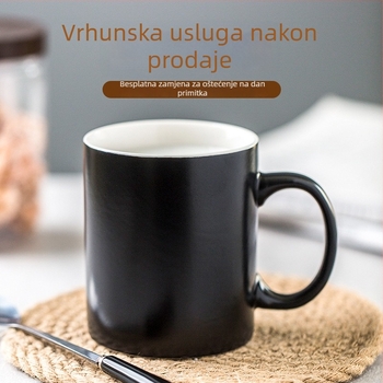 Keramička šalica za kavu u europskom stilu, crna mat, sa žličicom