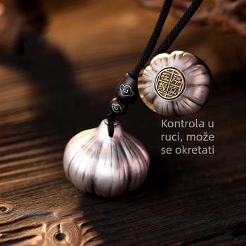 Bakreni privjesak i ključevi u obliku češnjaka s rotirajućim elementom, kineski dizajn.