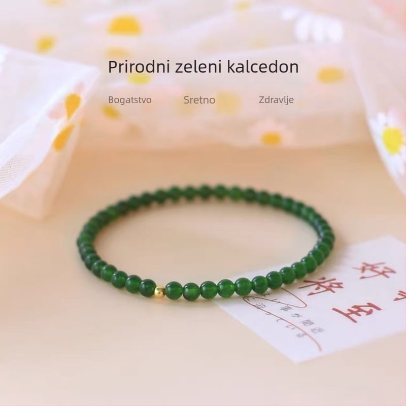 Narukvica od zelenog agata i kalcedona s malenim zlatnim perlama; prirodni kamenovi, minimalistički tan dizajn.