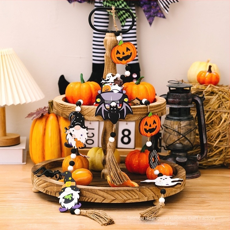 Halloween drveni viseći ukras s perlicama: tikva, duh i šišmiš