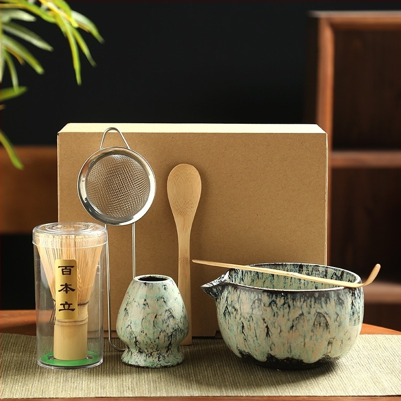 Japanski stil matcha whisk i alati za čajnu ceremoniju u kutiji za poklon