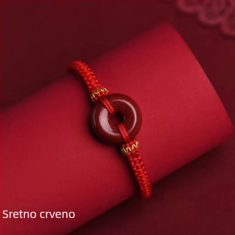 Unisex narukvica crvene boje s sigurnosnim kopčom, detalji od cinnabara i ljubičasto-zlatnog pijeska, privjesak zodijačkog znaka, amulet godišta rođenja