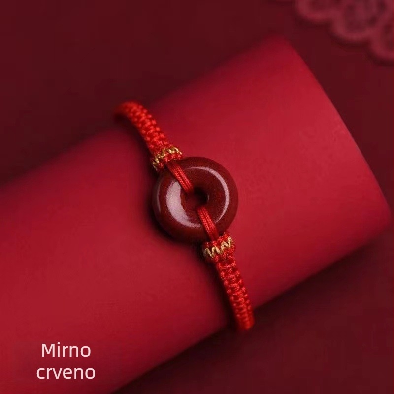 Unisex narukvica crvene boje s sigurnosnim kopčom, detalji od cinnabara i ljubičasto-zlatnog pijeska, privjesak zodijačkog znaka, amulet godišta rođenja