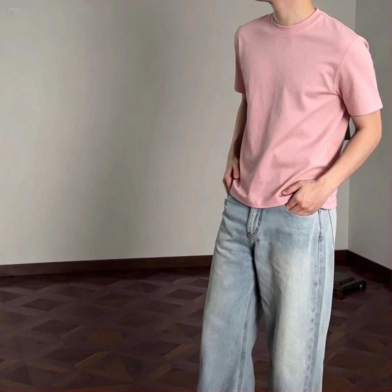 Muška majica od pamuka kratkih rukava, okrugli izrez, boxy kratka duljina, Slim-Fit kroj.