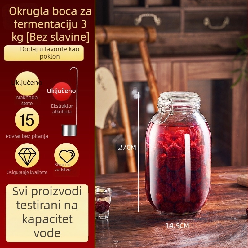 Staklene boce za fermentaciju vina, prazne boce za domaće voćno vino, zatvoreni stakleni spremnici za vino