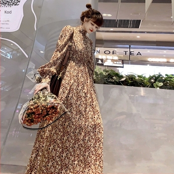 duga haljina s naglačjenim strukom, boemski stil, šifon, jesen-zima, dugi rukavi, visok ovratnik, retro inspiracija, hongkonški stil