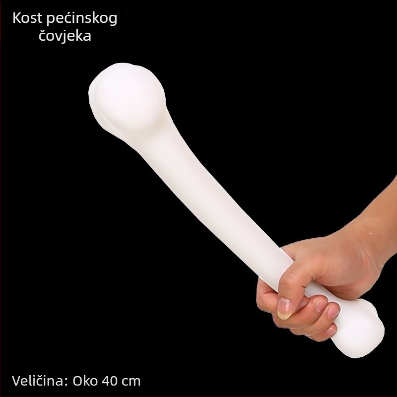 Rekviziti za šminku i kostim: kost od čovjeka pećinskog, mace s zubom vuka i zvončićem