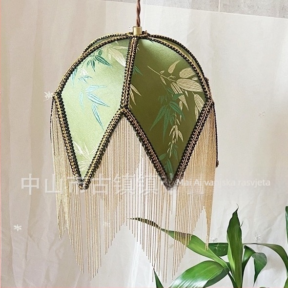 Zeleni retro abažur od bambusovih listova – DIY komplet materijala za tekstilnu lampu s zlatnim resama