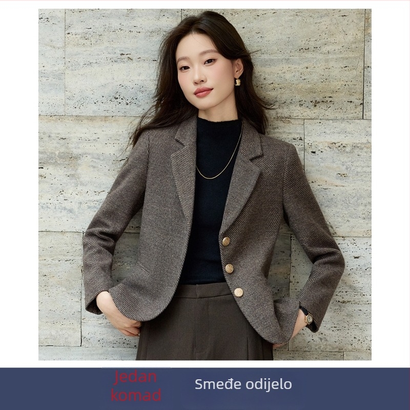 Sivo žensko sako od vunene smjese za proleće i jesen, novi model, elegantan dojam, za sitniju figuru, kratka kroja