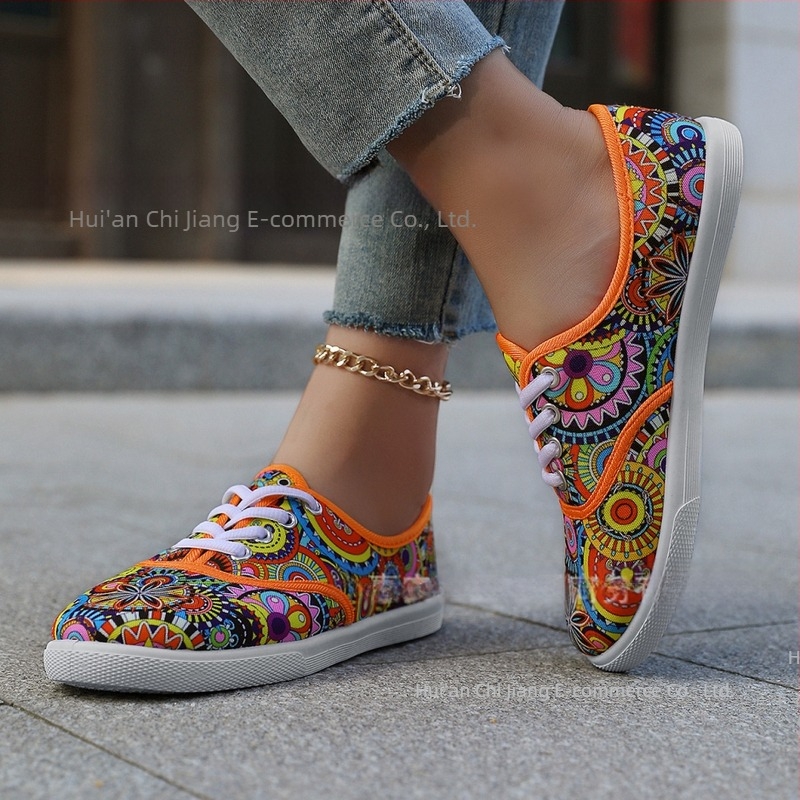 Európai és amerikai, határokon átnyúló népszerű, szabálytalan színű vászoncipők nőknek, tavaszi és őszi cipők, koreai stílusú utcai stílusú, alkalmi, sokoldalú cipők nagykereskedelemben