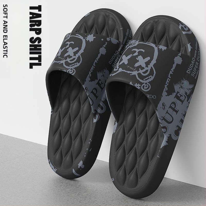 Szuper meleg papucsok férfi 2024 divatos nyári csúszásmentes vastag aljú szaggátló lépésálló érzés páros háztartási külső ruházati szandál férfiaknak