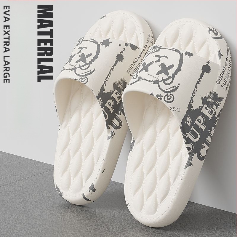 Szuper meleg papucsok férfi 2024 divatos nyári csúszásmentes vastag aljú szaggátló lépésálló érzés páros háztartási külső ruházati szandál férfiaknak