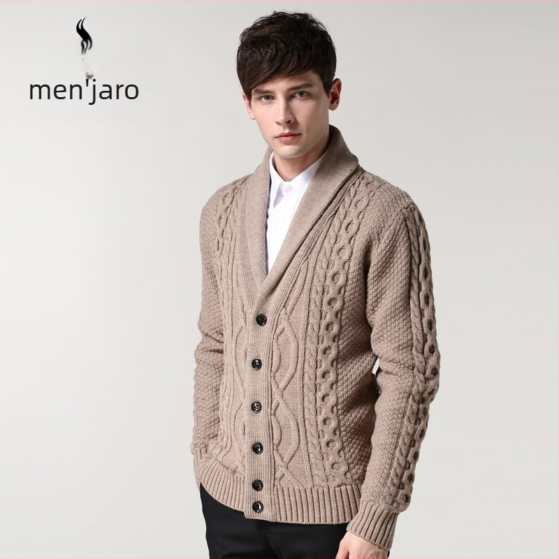 Új őszi és téli férfi pulóverek, férfi kardigánok, lezser pulóverek határokon átnyúlóan