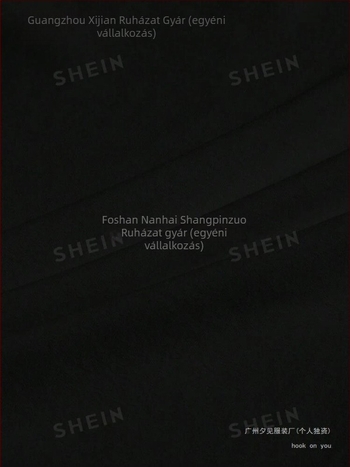 [Határokon átnyúló európai kód] Laza, lezser szabású, hegyvidéki mintás, kerek nyakú, S-es méret