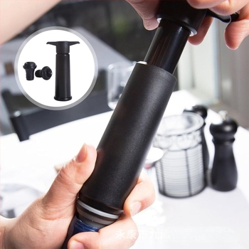 Határokon átnyúló boros vákuumos bordugó rozsdamentes acél légszivattyú egy szivattyú két dugós vákuumtartósító dugó szilikon bordugó