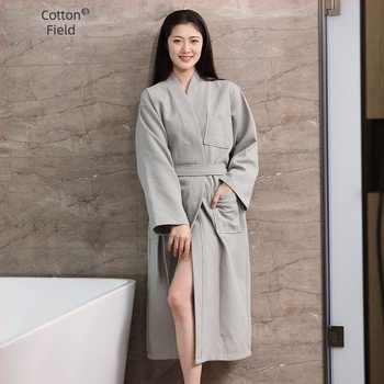 Tiszta pamut hotelszobai fürdőköpeny nagykereskedelem pamut vékony gofri fürdőköpeny szépségszalon B & B nedvszívó, gyorsan száradó fürdőköpeny nőknek