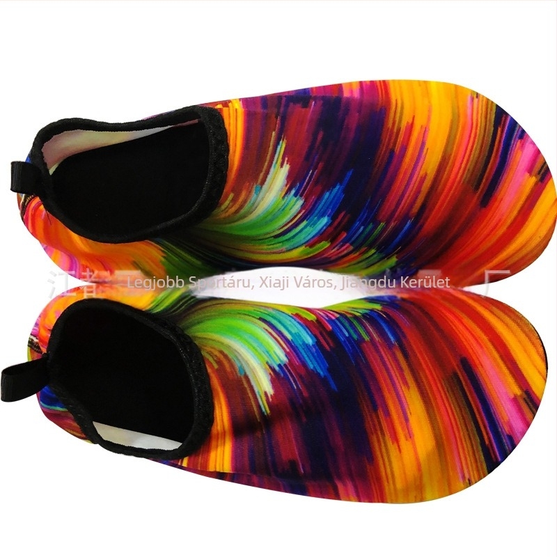 Strandzokni cipők férfiaknak és nőknek Búvárkodás Snorkeling gyerekeknek Gázló folyó víz felett Úszócipők Puha cipők Csúszásmentes vágásálló piros lábfoltos bőrcipő