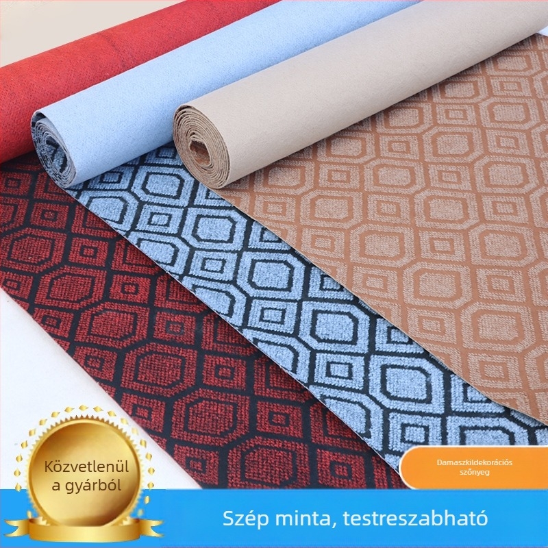 A Jacquard szőnyeg vágható, az irodai szőnyeg nem könnyen deformálódik, a szálloda lépcsői csúszásmentesek, a bevásárlóközpontban vastagabb, teljes szőnyeg található.
