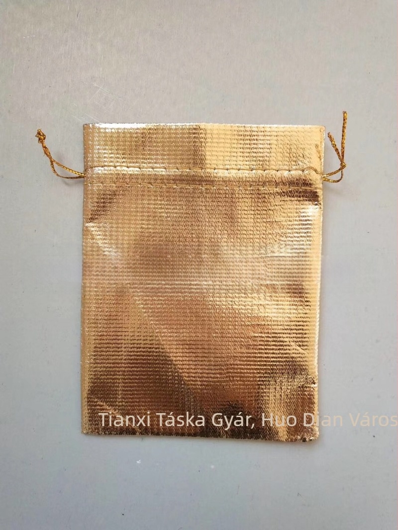 Arany és ezüst szövet húzózsinóros arany szövet táskák, ezüst szövet táskák, arany táskák, ezüst táskák, ékszer arany és ezüst táskák határokon átnyúló értékesítése