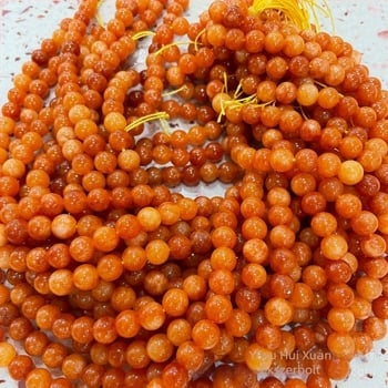 Napkő narancssárga Holdfény laza gyöngyök plusz színű jáde gyöngyök DIY ékszer kiegészítők nagykereskedelmi forrás gyári hely közvetlen értékesítés