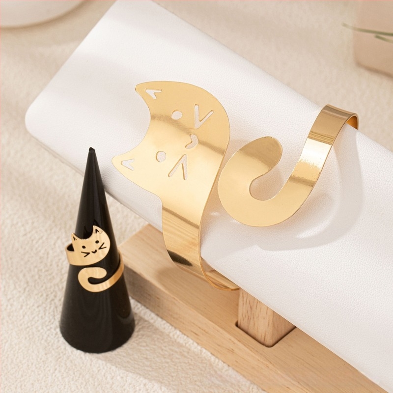 Európai és amerikai legkelendőbb cica fényes karkötő gyűrű öltöny divat aranyos pajkos napi ingázó partikellékek