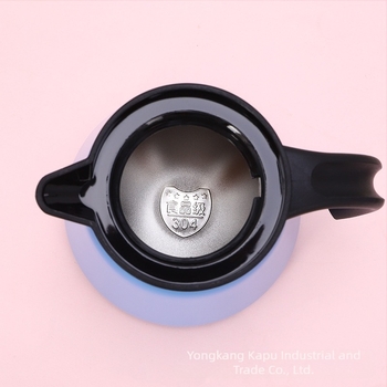 Új 304 rozsdamentes acél szigetelésű kávéfőző kreatív hordozható vákuumos vízforraló kis irodai melegvizes palack nagykereskedelem