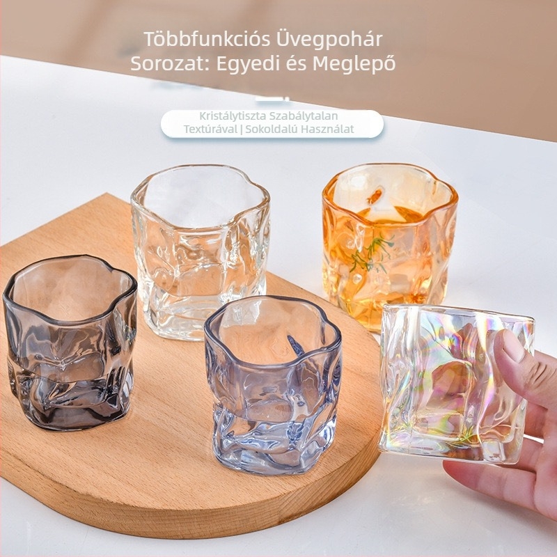 Csavart üvegpohár, stílusos whiskyspohár, egyedi formájú csavart pohár, internetes szuvenírként ismert vizespohár esküvőkre