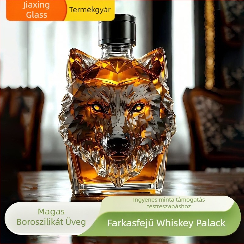 Farkasfejű korona whiskysüveg Farkasbőrös whiskysüveg Farkasfejű whiskysüveg