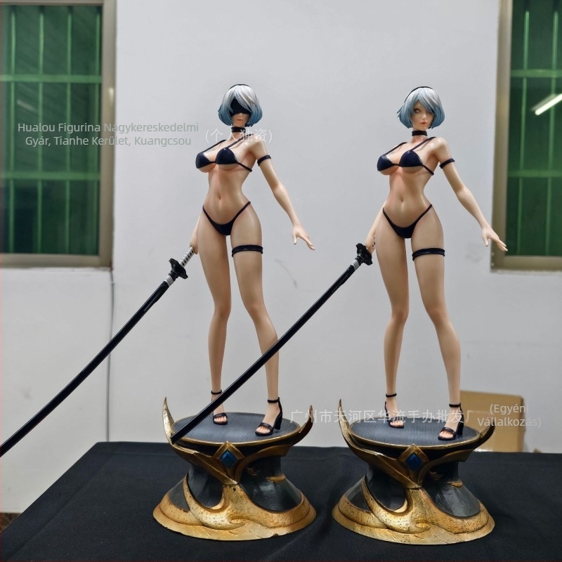 Nier:Automata Nier:Automata Klassz Medve Fürdőruha 2B Kétfejű Szobor Figura Modell Ajándék