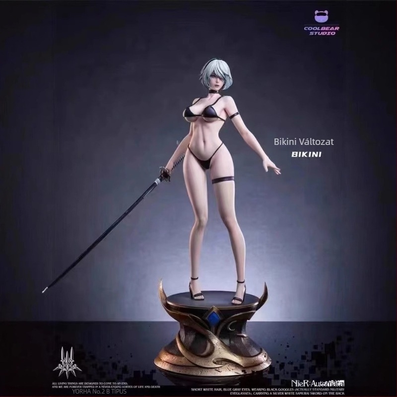 Nier:Automata Nier:Automata Klassz Medve Fürdőruha 2B Kétfejű Szobor Figura Modell Ajándék