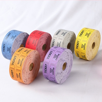 A gyártók összecsukható játékjegy-tekercseket, sorszámozott jegypapírt, helyszíni lottószelvényeket gyártanak.