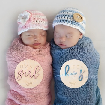 Baba születési nemének felfedése tábla Színes 3D újszülött fiú és lány fa újszülött üdvözlőtábla